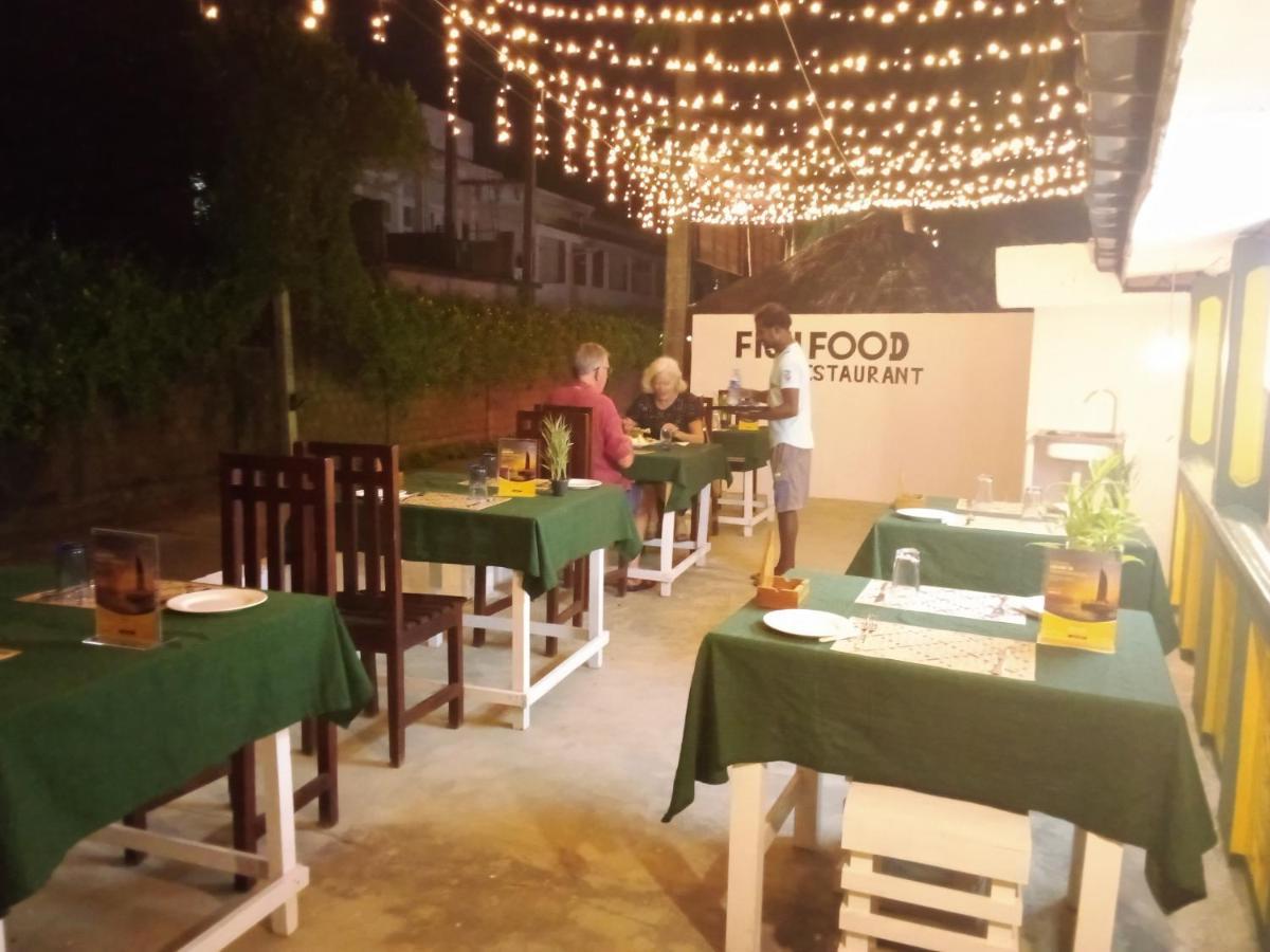 Green House Inn Тринкомале Екстериор снимка
